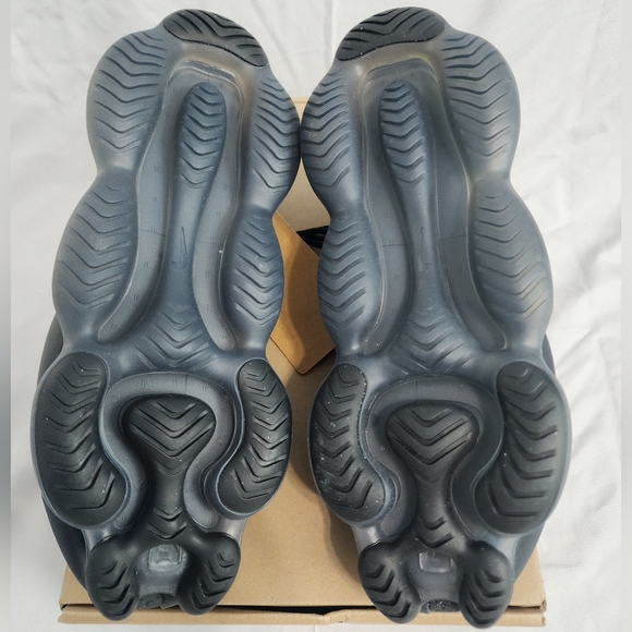 New Nike Air Max Scorpion Flyknit Black DJ4701-003 - Picture 7 of 8